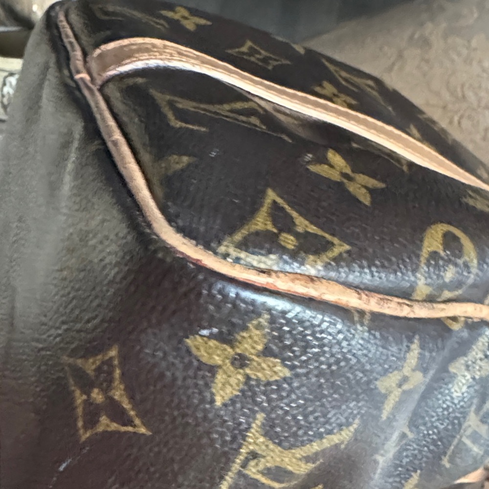 Louis Vuitton Monogram Brown Duffel 30 Bag - Picture 14 of 17